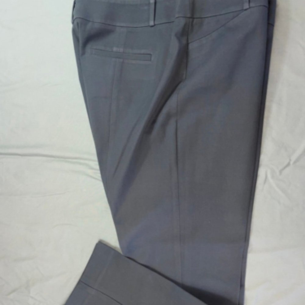 GRAY JULIE CHINO PANT FROM ANN TAYLOR LOFT -SIZE 8
